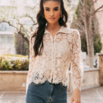 Πουκάμισο μπεζ και δαντέλα