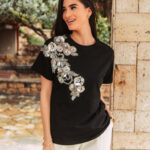 Μπλούζα μαύρη με κέντημα