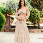 Σετ crop top με φούστα μπεζ