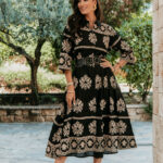 Φόρεμα midi μαύρο μπεζ