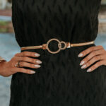 Ζώνη χρυσή ελαστική με κρίκους και στρας