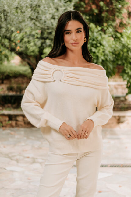 Μπλούζα πλεκτή off shoulder με κρίκο εκρού