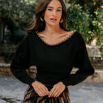 Μπλούζα πλεκτή μαύρη με χάντρες