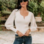 Μπλούζα πλεκτή άσπρη με διαφάνεια και χάντρες