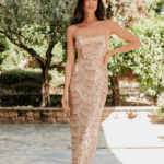 Φόρεμα στράπλες maxi με παγιέτες και χάντρες rose gold