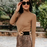 Μπλούζα πλεκτή με ζιβάγκο camel