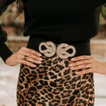 Ζώνη μαύρη ελαστική με χρυσή τόκα και στρας