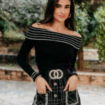 Μπλούζα πλεκτή off shoulder ριγέ μαύρη