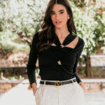 Μπλούζα cut out με κοσμήματα μαύρη