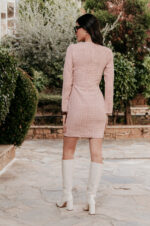 Φόρεμα midi tweed με στρας ροζ - Image 6