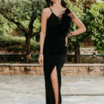 Φόρεμα maxi με 3D λουλούδια και πούπουλα μαύρο