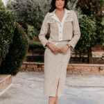 Σετ σακάκι-φούστα tweed μπεζ