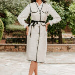 Φόρεμα midi tweed εκρού με πουκάμισο τύπου Chanel