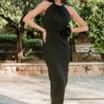 Φόρεμα maxi με ψηλή λαιμόκοψη και πέτρα στρας μαύρο