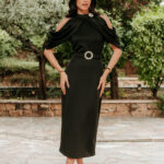 Φόρεμα maxi με ψηλή λαιμόκοψη και ζώνη μαύρο