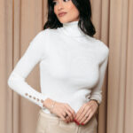 Μπλούζα πλεκτή ζιβάγκο με κουμπιά άσπρη