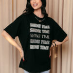 Μπλούζα κοντομάνικη μαύρη με στάμπα και στρας