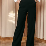 Παντελόνι μαύρο με διακοσμητικά κουμπιά