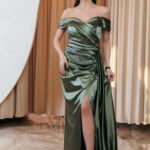 Φόρεμα maxi στράπλες off shoulder σατέν χακί