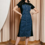 Φόρεμα midi με τζιν λεπτομέρεια