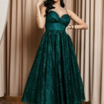 Φόρεμα midi κυπαρισσί με τρισδιάστατο γκλίτερ