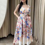 Φόρεμα maxi floral σατέν με ζώνη εκρού