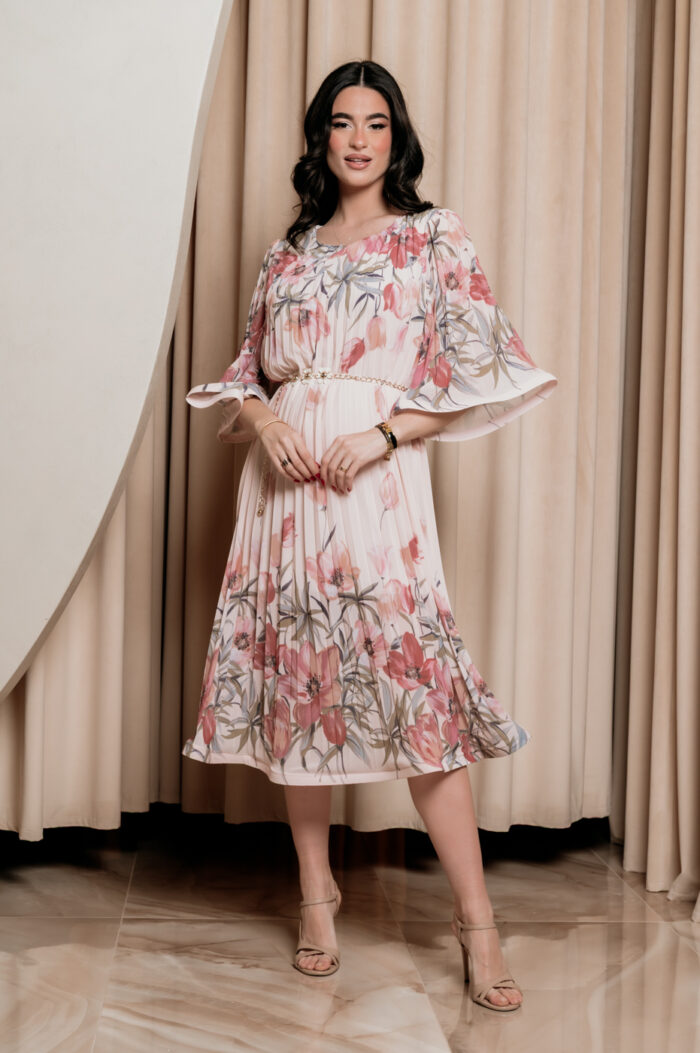 Φόρεμα midi floral ροζ με ζώνη αλυσίδα