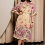 Φόρεμα midi floral κίτρινο με ζώνη αλυσίδα