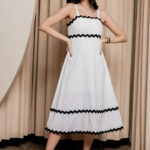 Φόρεμα midi άσπρο με μαύρες λεπτομέρειες