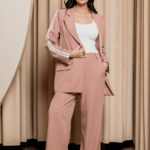 Κοστούμι με ρίγα ροζ