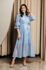 Φόρεμα maxi με στρας baby blue - Image 4