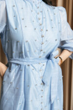 Φόρεμα maxi με στρας baby blue - Image 7