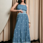 Σετ crop top με φούστα τζιν με κέντημα μοτίβο