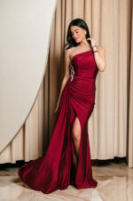 Φόρεμα maxi one shoulder με πέτρα στρας βουργουνδί - Image 5