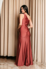 Φόρεμα maxi one shoulder με πέτρα στρας σάπιο μήλο - Image 8