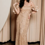 Φόρεμα maxi off shoulder με χάντρες και παγιέτες χρυσό