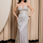 Φόρεμα maxi στράπλες με πέτρα καθρέφτη, στρας και 3D γλίτερ