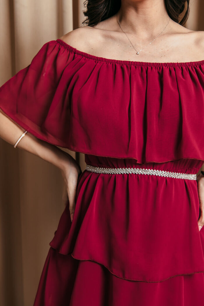 Φόρεμα maxi Off shoulder με βολάν βουργουνδί