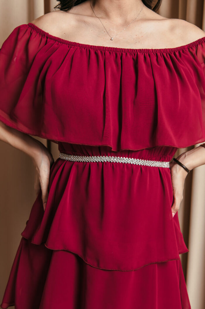 Φόρεμα maxi Off shoulder με βολάν βουργουνδί