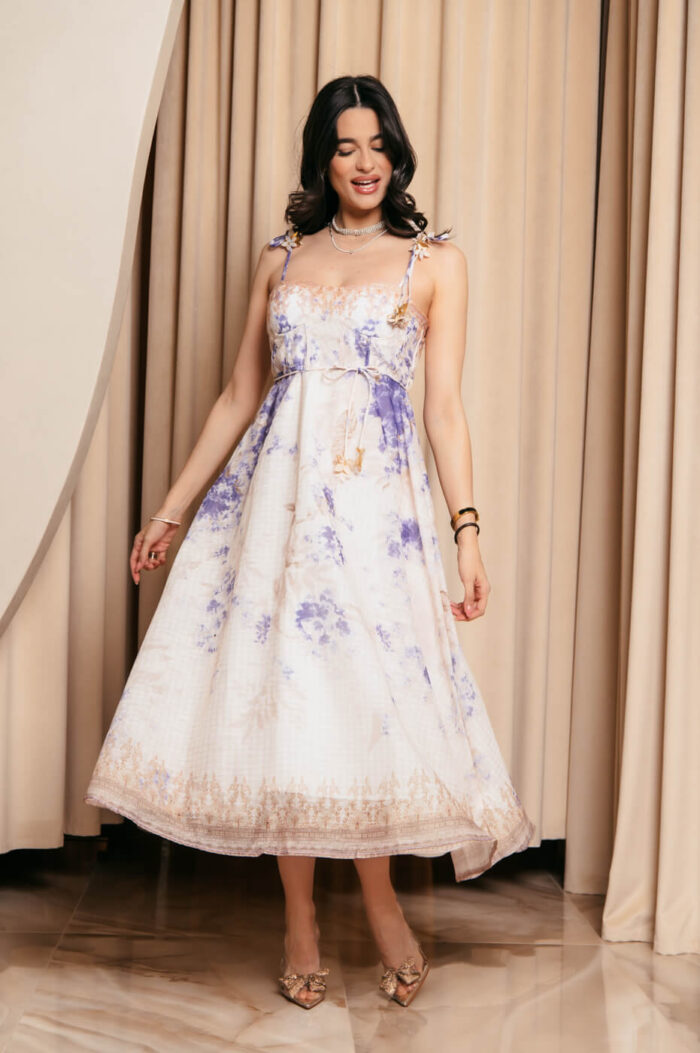 Φόρεμα midi με floral print εκρού και διακοσμητικά λουλούδια