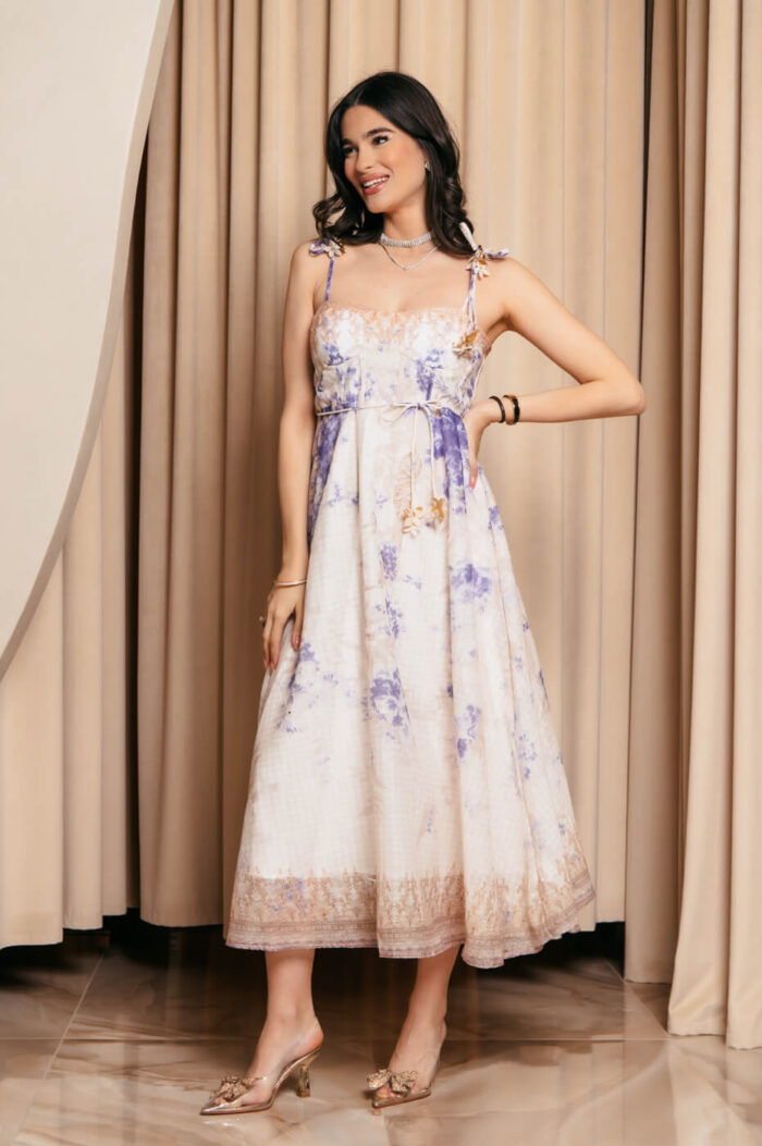 Φόρεμα midi με floral print εκρού και διακοσμητικά λουλούδια