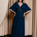 Φόρεμα maxi με πλισέ V ντεκολτέ και λεπτομέρεια με στρας midnight blue