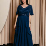 Φόρεμα maxi με δαντέλα και V ντεκολτέ midnight blue