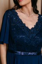Φόρεμα maxi με δαντέλα και V ντεκολτέ midnight blue