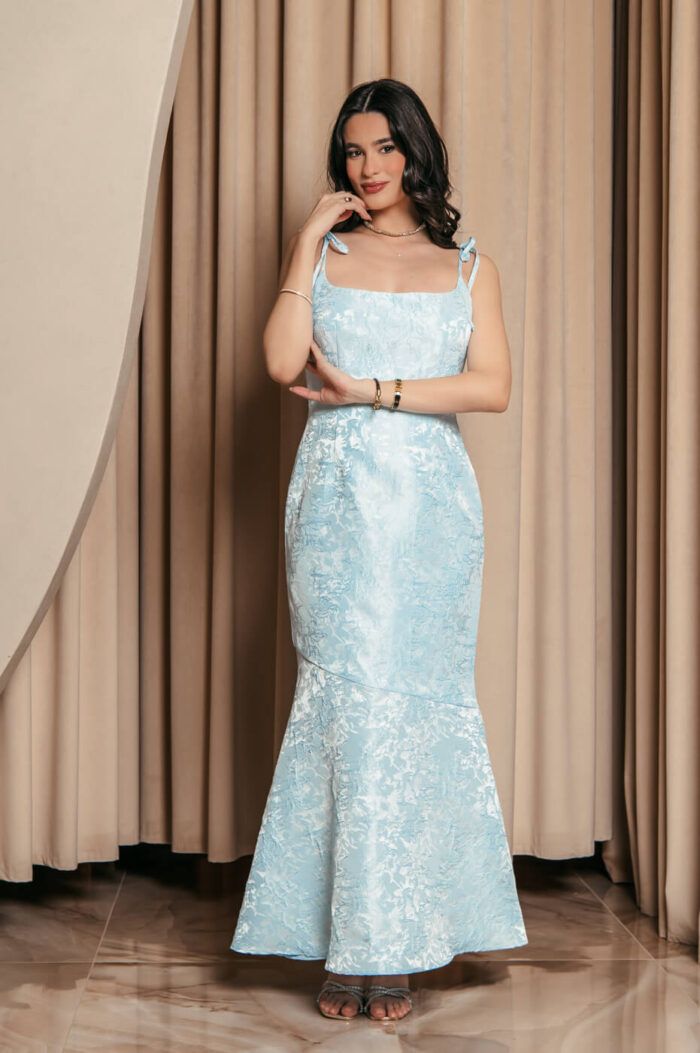 Φόρεμα maxi γοργονέ με ανάγλυφο μοτίβο baby blue