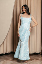 Φόρεμα maxi γοργονέ με ανάγλυφο μοτίβο baby blue