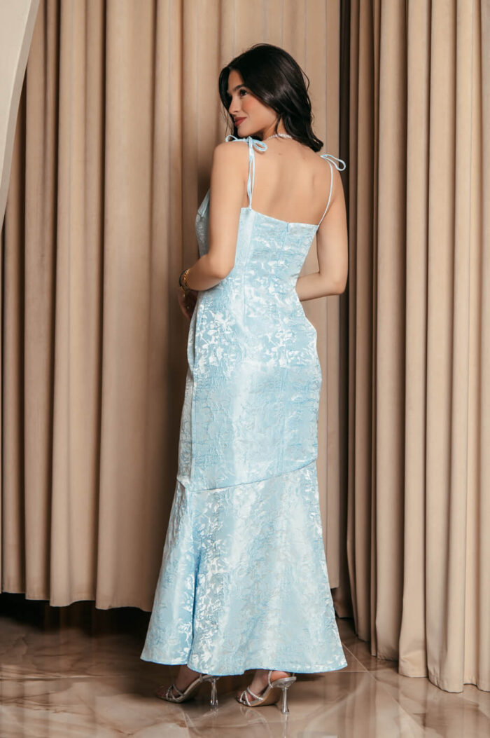 Φόρεμα maxi γοργονέ με ανάγλυφο μοτίβο baby blue