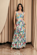 Σετ crop top – φούστα floral με πλεκτές λεπτομέρειες λευκό