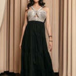 Φόρεμα maxi με επίπεδα και πλεκτές λεπτομέρειες μαύρο