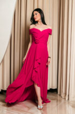 Φόρεμα maxi off shoulder με 3D λουλούδι ματζέντα - Image 4